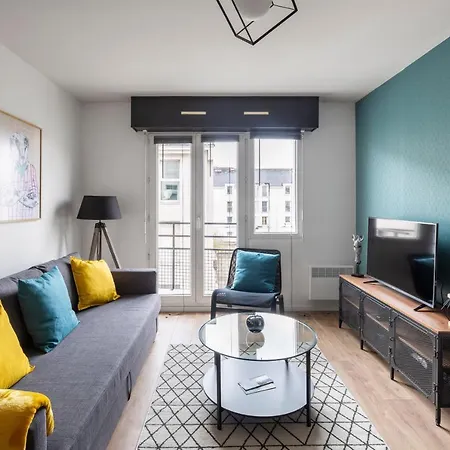 Le Sphinx By Cocoonr *