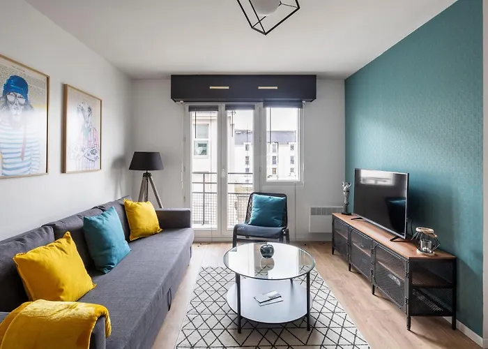 Le Sphinx By Cocoonr *